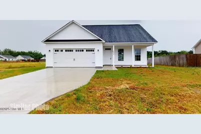 313 Starky Drive, Richlands, NC 28574 - Photo 1