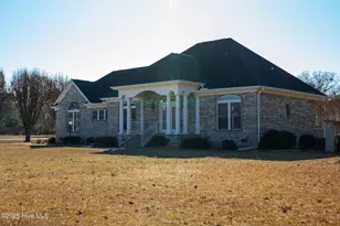 27 Stewart Cir, Whiteville, NC 28472 - Photo 5