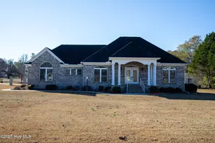 27 Stewart Cir, Whiteville, NC 28472 - Photo 1