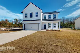 317 Starky Dr, Richlands, NC 28574 - Photo 3