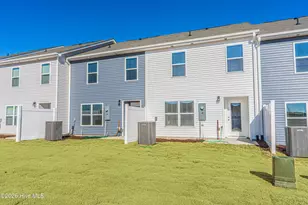 205 Maddox Dr, Aberdeen, NC 28315 - Photo 29