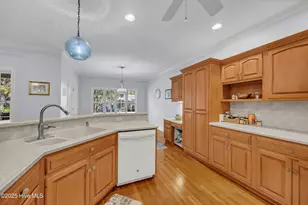 709 Valley Brook Rd, Wilmington, NC 28412 - Photo 9