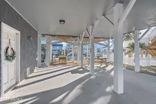 122 Sanford St, Holden Beach, NC 28462 - Photo 31
