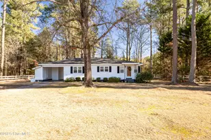 2907 Sivertsen Rd, Autryville, NC 28318 - Photo 1