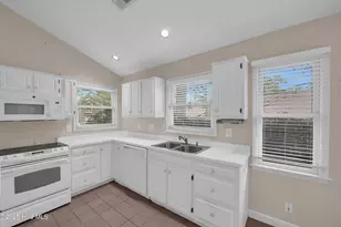 2101 Jumpin Run Dr, Wilmington, NC 28403 - Photo 17