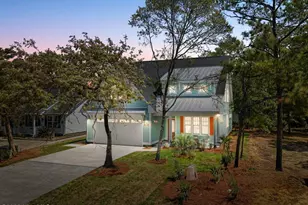 114 NE 31st St, Oak Island, NC 28465 - Photo 3