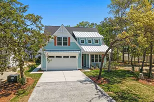 114 NE 31st St, Oak Island, NC 28465 - Photo 5