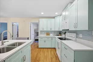 316 Crowell St, Oak Island, NC 28465 - Photo 11