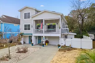 105 SE 17th St, Oak Island, NC 28465 - Photo 1