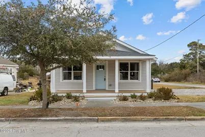 613 Mulberry Street, Beaufort, NC 28516 - Photo 1