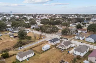 613 Mulberry St, Beaufort, NC 28516 - Photo 39