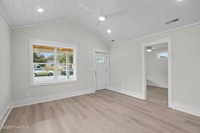 613 Mulberry Street, Beaufort, NC 28516 - Photo 33