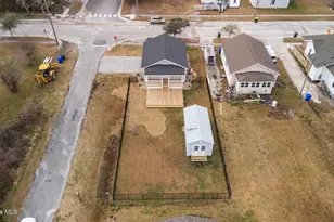 613 Mulberry St, Beaufort, NC 28516 - Photo 45