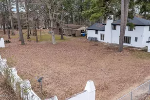 2417 Bel Air Ave SE, Wilson, NC 27893 - Photo 9