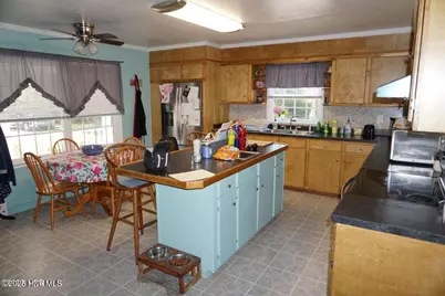 166 Lake Road, Beaufort, NC 28516 - Photo 7