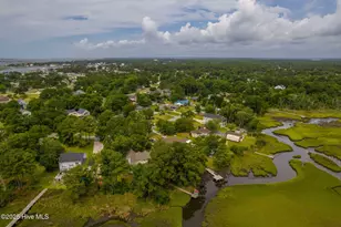 151 Hunting Bay Dr, Cape Carteret, NC 28584 - Photo 23