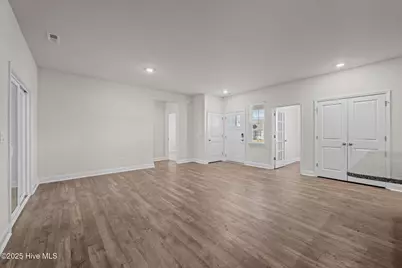 233 Lake Tyler Drive, New Bern, NC 28560 - Photo 5