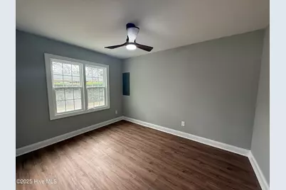 203 Stewart Avenue, Clinton, NC 28328 - Photo 5