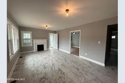 203 Stewart Avenue, Clinton, NC 28328 - Photo 3