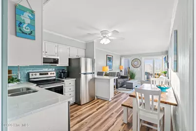 277 W First Street # 1i, Ocean Isle Beach, NC 28469 - Photo 3