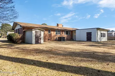 205 Fenton Place, Jacksonville, NC 28540 - Photo 13