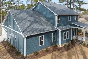 112 Callis Circle, West End, NC 27376 - Photo 9