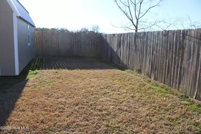 212 Sunridge Lane, Pikeville, NC 27863 - Photo 5