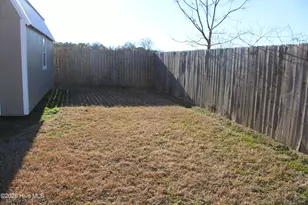 212 Sunridge Ln, Pikeville, NC 27863 - Photo 5