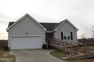 212 Sunridge Ln, Pikeville, NC 27863 - Photo 1