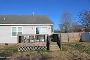 212 Sunridge Ln, Pikeville, NC 27863 - Photo 9