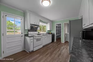 210 Glenburnie Dr, New Bern, NC 28560 - Photo 21
