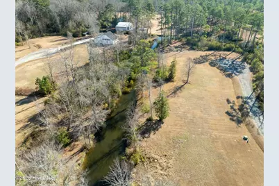 325 Winterberry Court, Washington, NC 27889 - Photo 5