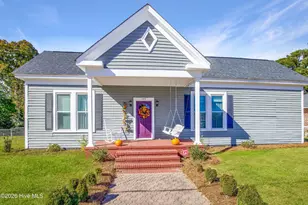 307 N Green St, Parkton, NC 28371 - Photo 1