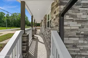 705 Bullard St, Roseboro, NC 28382 - Photo 11