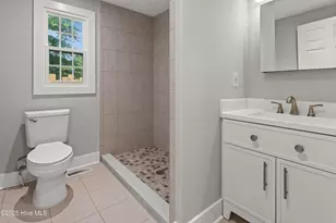 705 Bullard St, Roseboro, NC 28382 - Photo 29