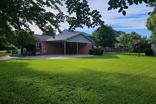 200 Coharie Dr, Clinton, NC 28328 - Photo 3