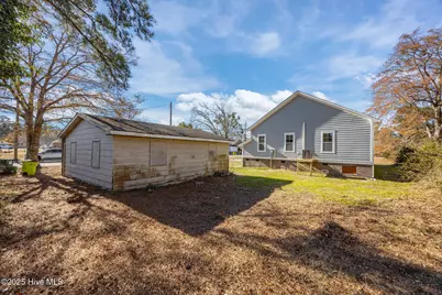 700 N Grace Avenue, New Bern, NC 28562 - Photo 37