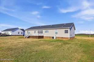 461 Ralph Dail Rd, Mount Olive, NC 28365 - Photo 5