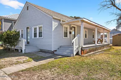 1407 Arendell Street, Morehead City, NC 28557 - Photo 1