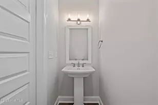 2014 Brighton Dr, New Bern, NC 28562 - Photo 25