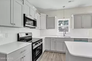 602 S Pebble Branch Ct, Holly Ridge, NC 28445 - Photo 11
