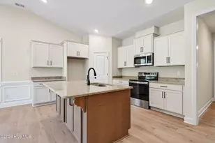 203 Boyce Ct, Sanford, NC 27332 - Photo 9