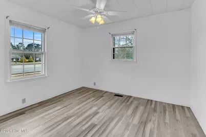 6987 Albert Street, Elizabethtown, NC 28337 - Photo 15