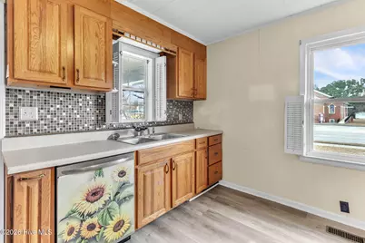 6987 Albert Street, Elizabethtown, NC 28337 - Photo 13