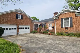 105 Finch St, Clinton, NC 28328 - Photo 5