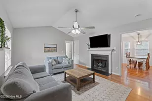 913 E Sanders St, Four Oaks, NC 27524 - Photo 3