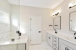 37 Twisted Oak Ct, Hampstead, NC 28443 - Photo 11