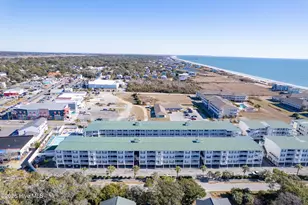 105 SE 58th St, Oak Island, NC 28465 - Photo 37