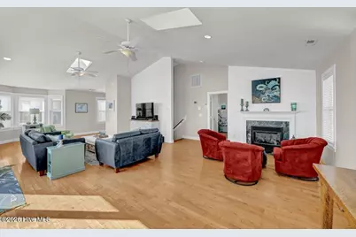 301 Carolina Beach Avenue S #Unit 2, Carolina Beach, NC 28428 - Photo 13