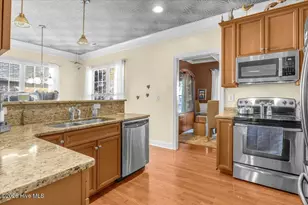 3927 Pepperberry Ln SE, Southport, NC 28461 - Photo 9